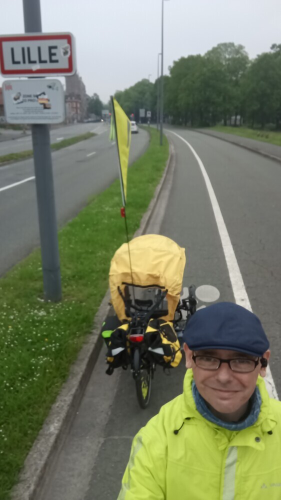 🚴 Hello, Bonjour, Hoi! How Cyclists Greet Each Other Across Europe On A Trike Tour 🚴